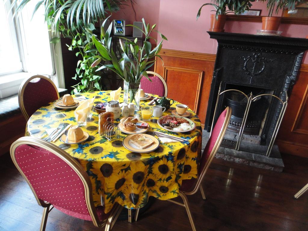 Inn On The Liffey Guesthouse Dublin Buitenkant foto